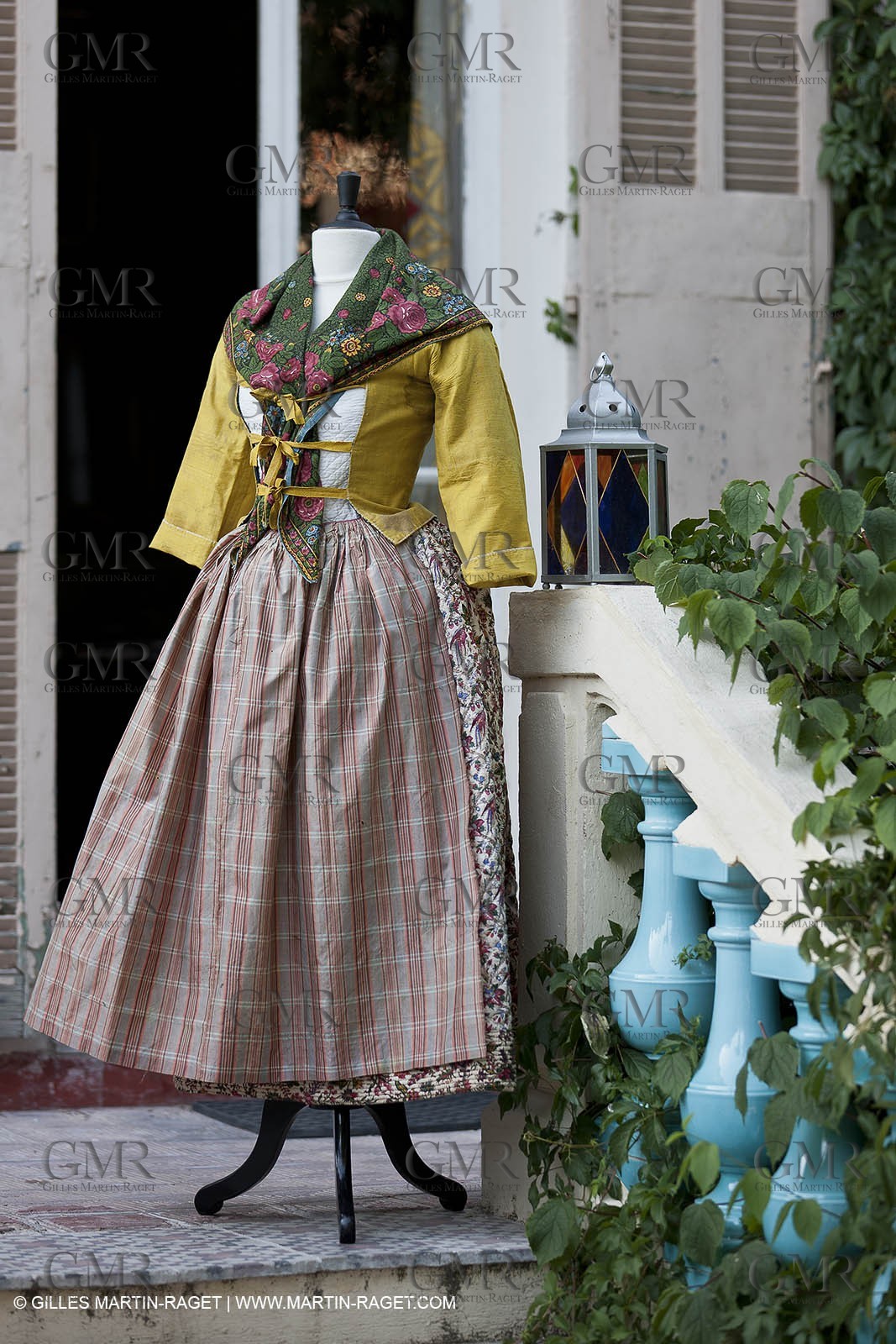 30 06 2011 - Toulon (FRA,83) - Villa Rosemaine - Indiennes sublimes exhibition