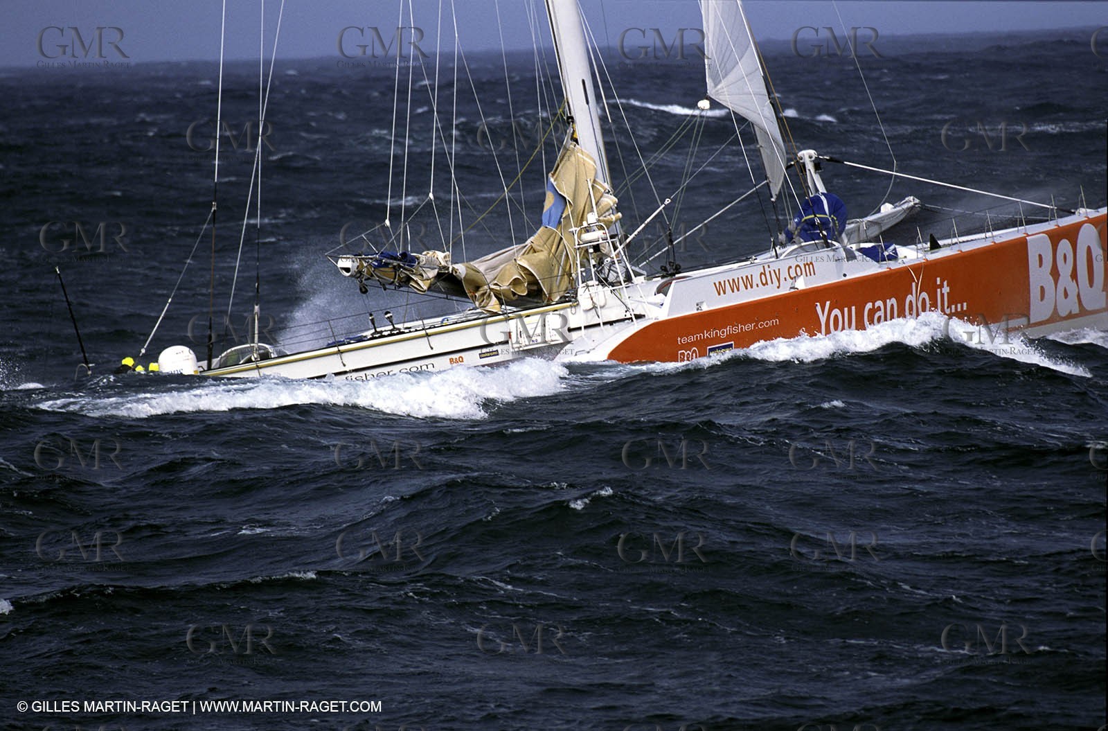 Kingfisher II - Jules Verne Trophy 2002 start - Brest