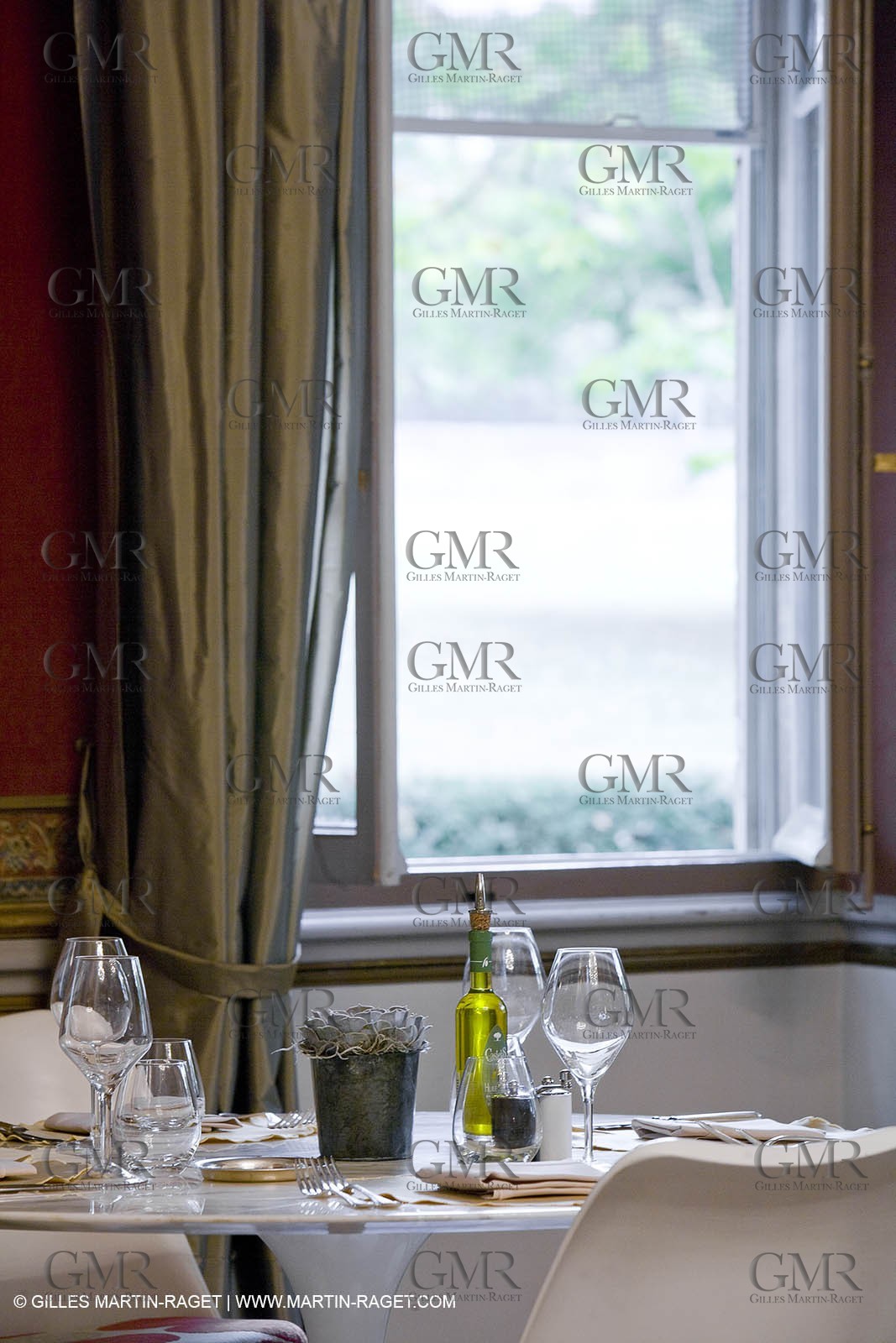 28 10 2007 - St Rémy de Provence (FRA,13) - Chateau des Alpilles