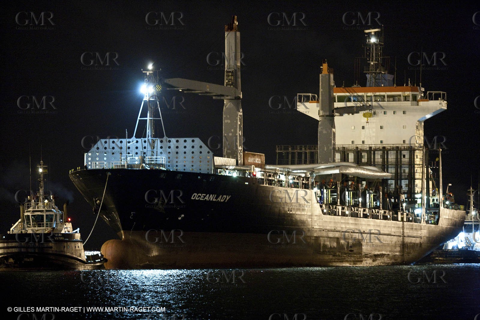 04 01 2010 - Valencia (ESP) - 33rd America's Cup - BMW ORACLE Racing - Arrival of Oceanlady in the port of Valencia
