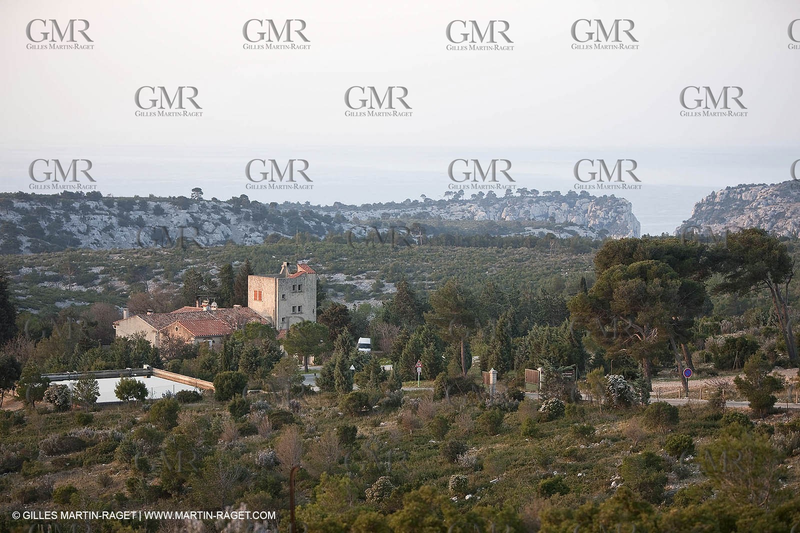 20 03 2009 - Marseille (FRA, 13) - Les Calanques - Plateau de la Gardiole - Maison Forestière