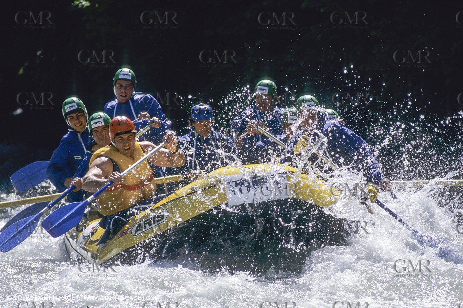 Watersports, rafting, rowing, eaux vives, rame, kayaking, pirogues