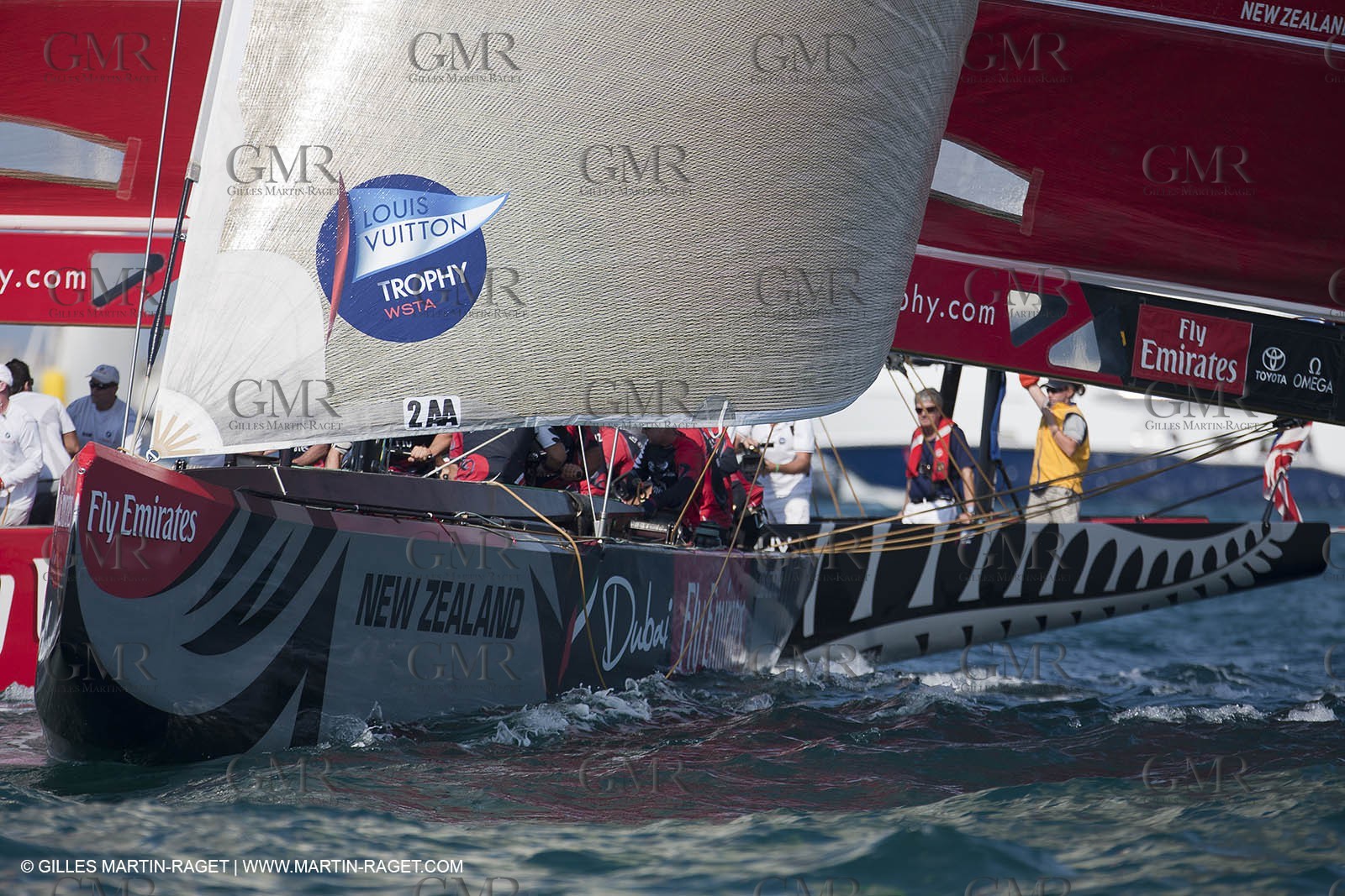 21 11 2010 - Dubai (UAE) - Dubai Louis Vuitton Trophy -  Round 2 - BMW ORACLE Racingg Vs Emirates Team New Zealand