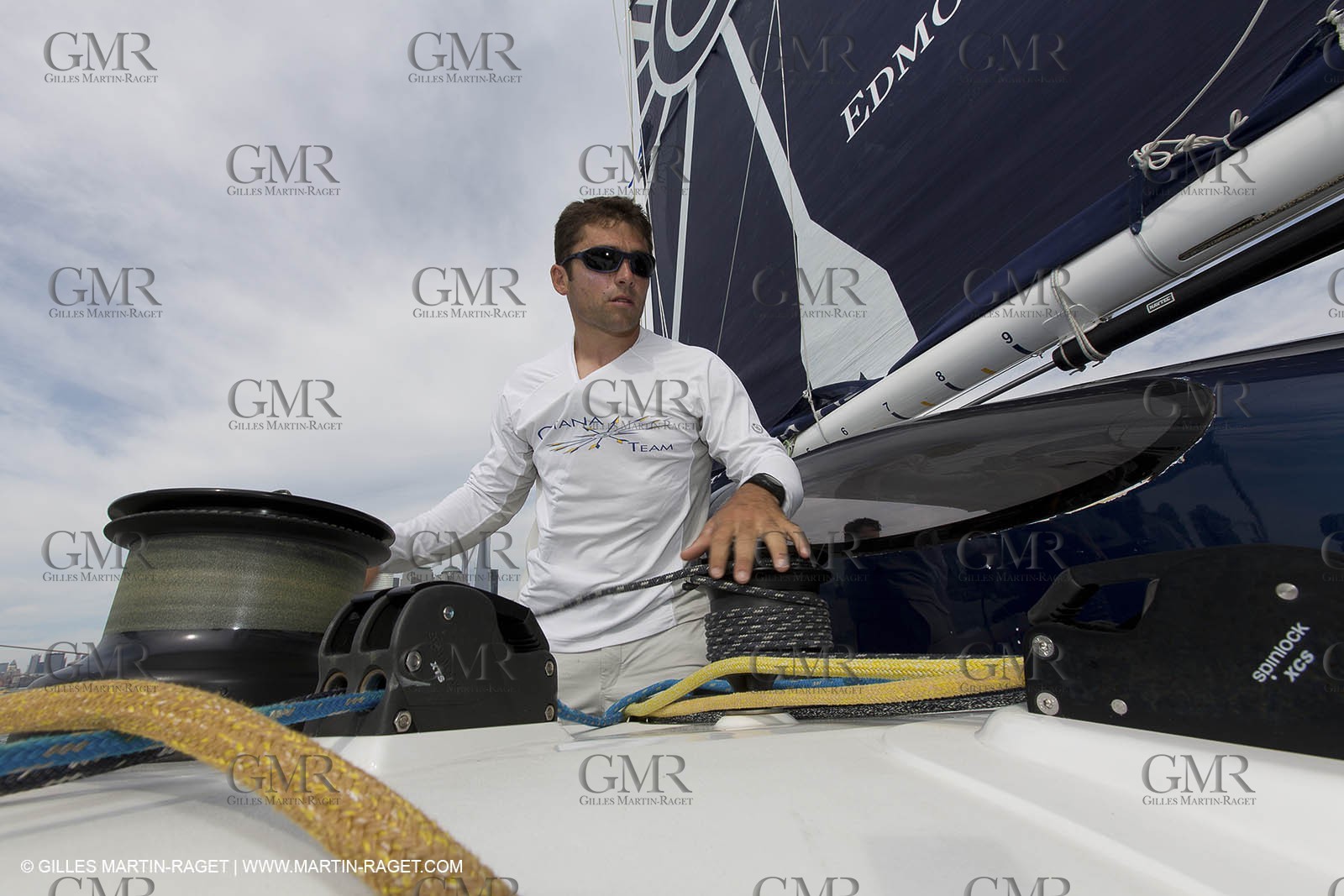 05 07 2012 - New York (USA) - Ocean Krys Race - Speed runs in fornt of NY city