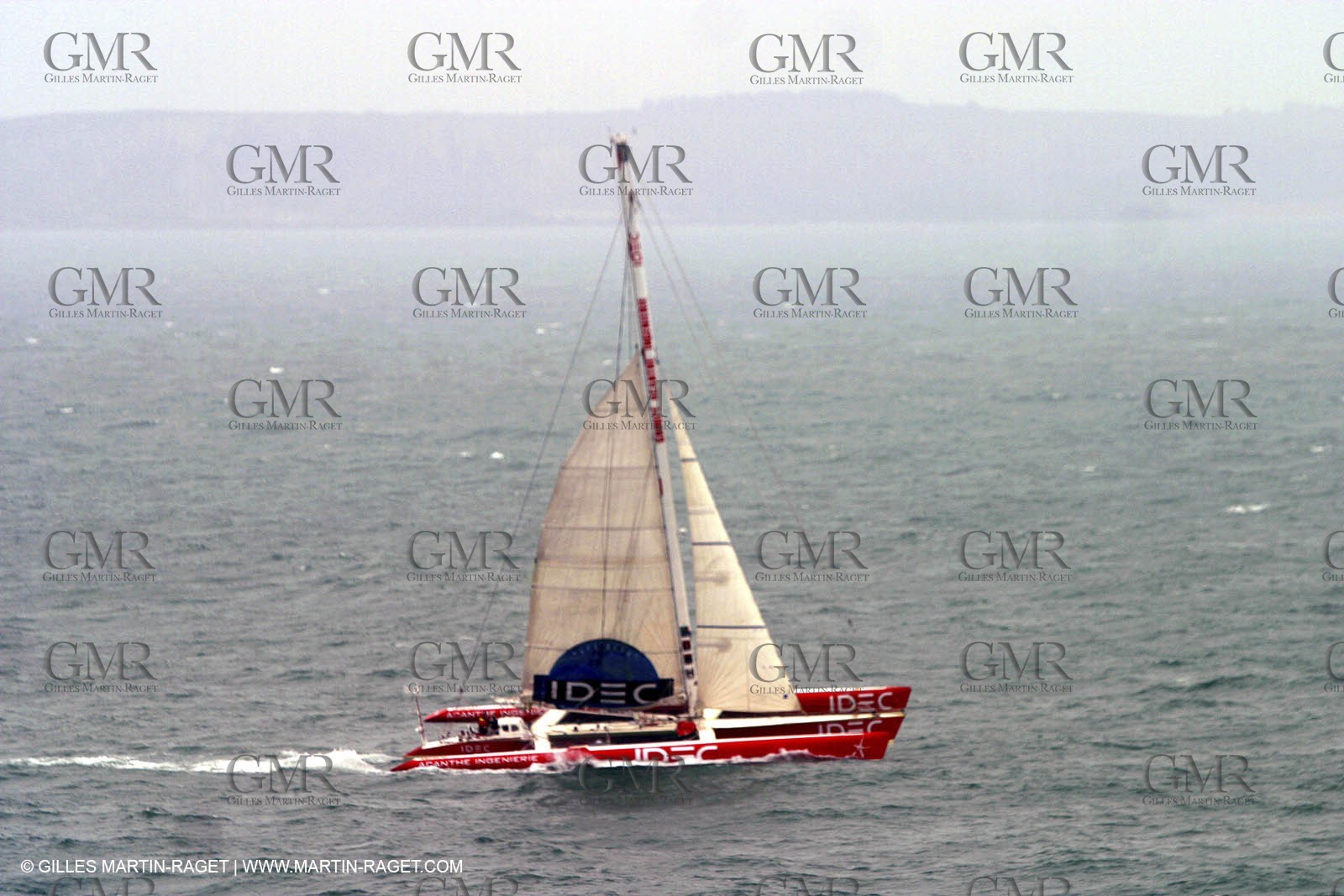 Record autour du monde solo - Idec - Francis Joyon - Arrivée à Brest