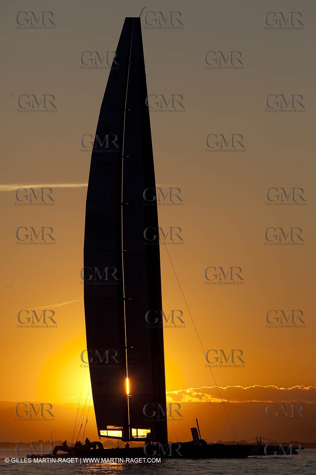 27 01 2010 - Valencia (ESP) - 33rd America's Cup - BMW ORACLE Racing - Training in Valencia