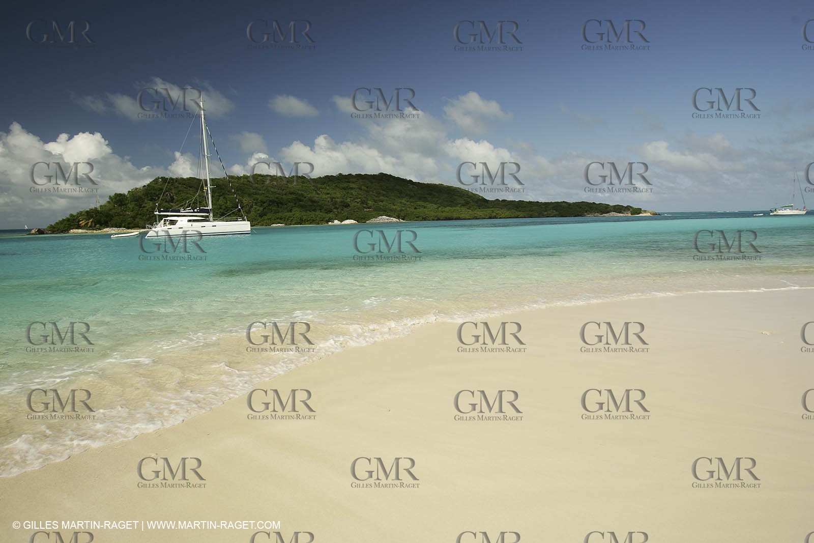 Cruising multihull mooring