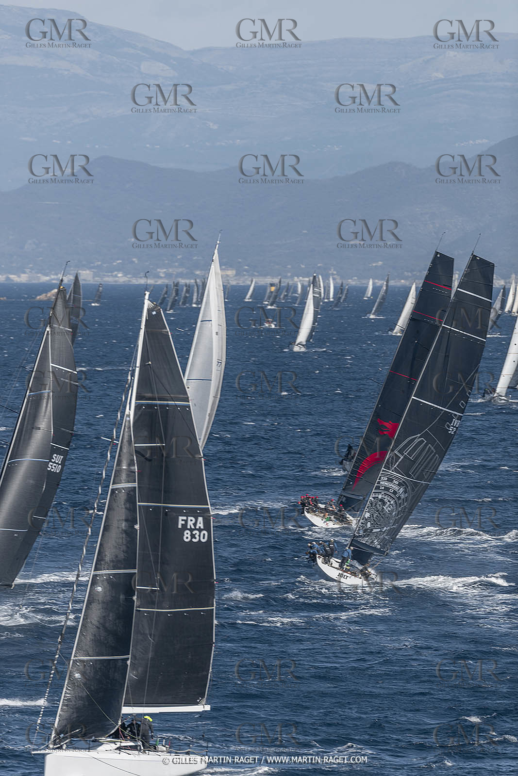 28 09 2022? Saint-Tropez,(FRA,83), Les Voiles de Saint-Tropez 2022 Régate N° 2 poup les modernes, navigation libre pour les grandes goélettes