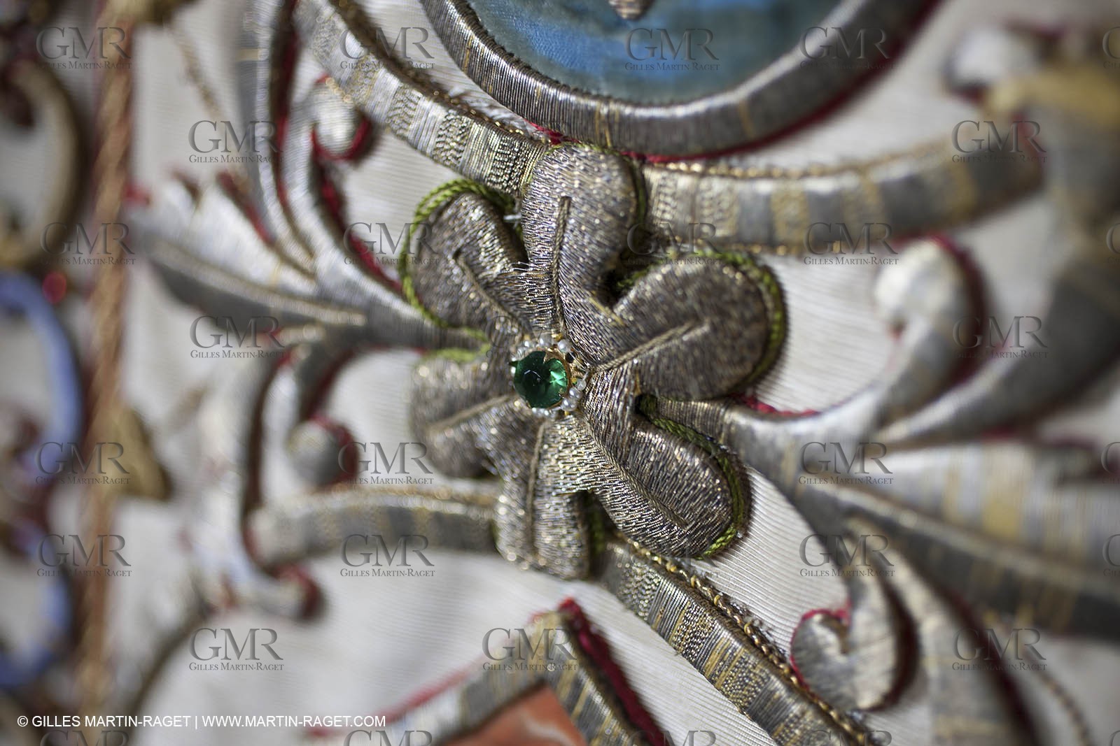 04 02 2013 - Marseille(FRA,13), Notre Dame de la Garde, liturgical clothing
