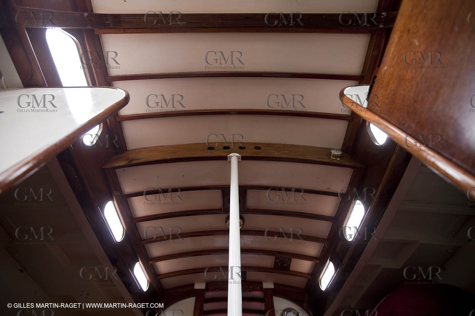 01-05-10 - Le Bono (FRA,56) - Regate Classique -Acteia II - Maica