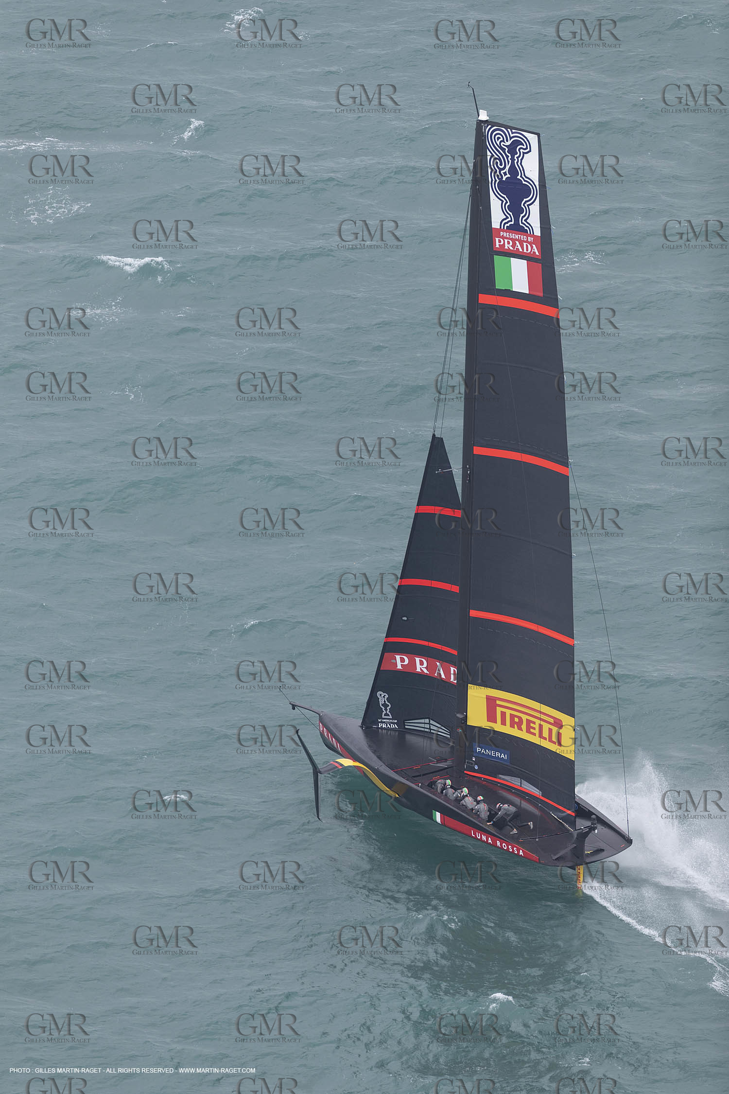 10 12 2020 - Auckland (NZL) - 36th America's Cup - Practice Sessions - Day 2 -Luna Rossa Prada Pirelli Team