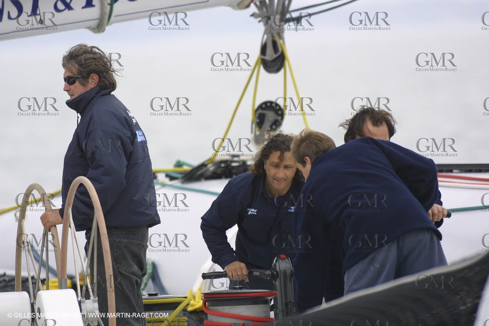 Geronimo - Jules Verne Trophy 2001 start - Brest