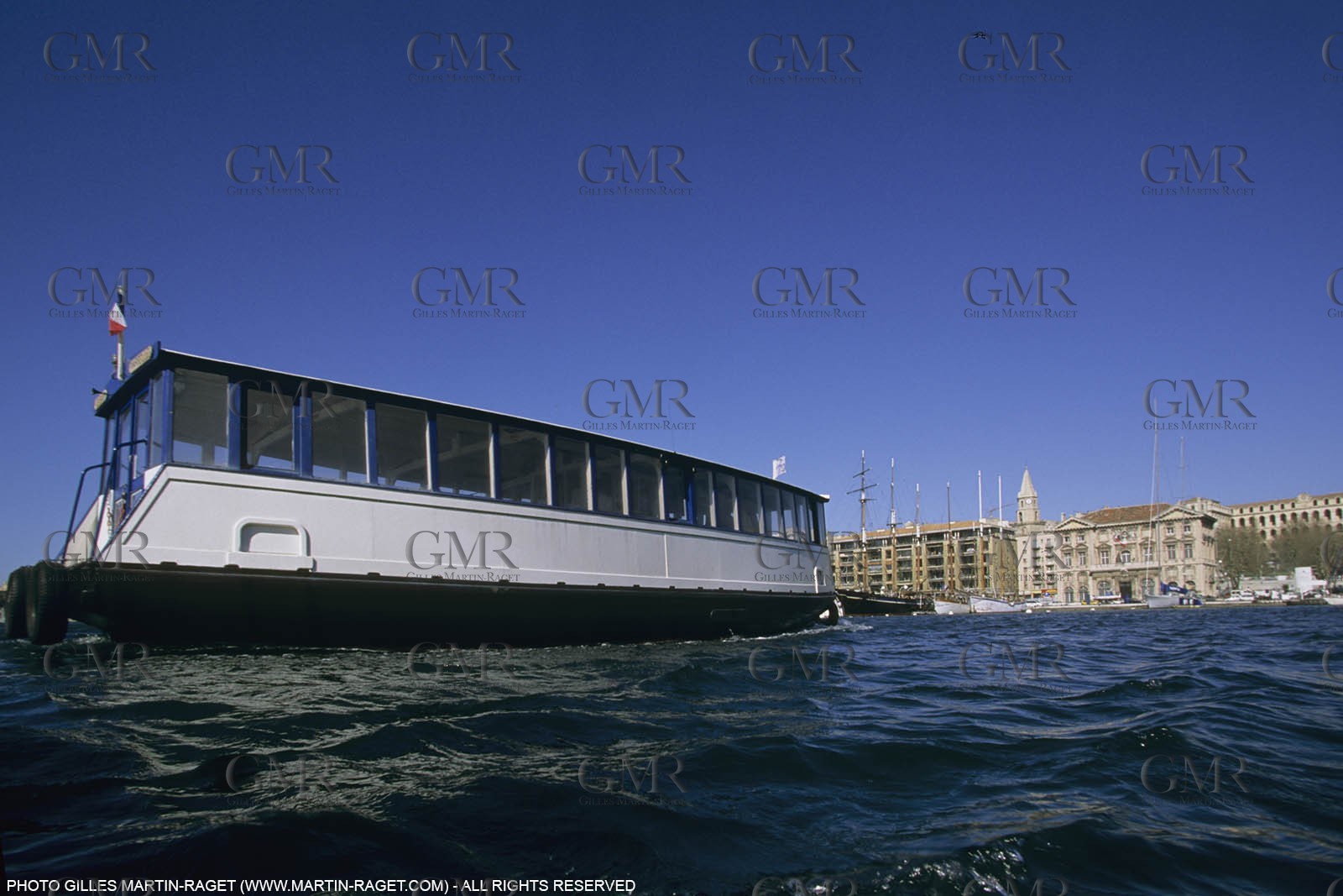 France, Provence, Marseille, Port de commerce, opérations portuaires, métiers de la mer