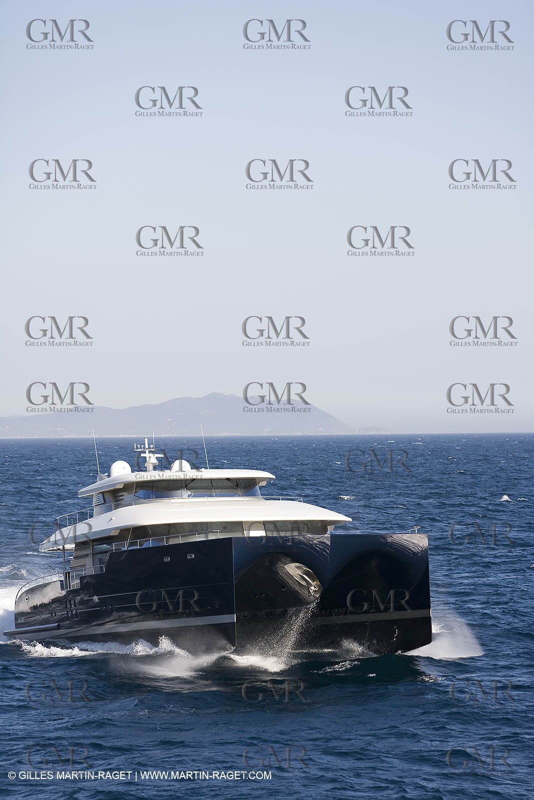 13-07-07 - La Ciotat (FRANCE) - MotorYacht - Chantier H2X