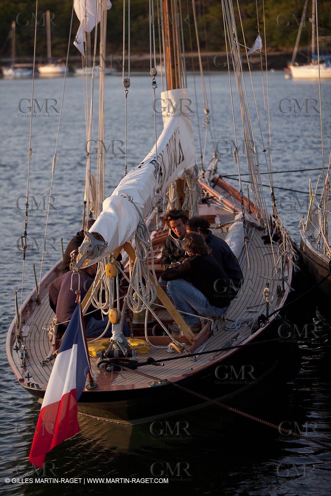 19 05 2010- Benodet (FRA,56)  -  Pen Duick sailing in Odet river