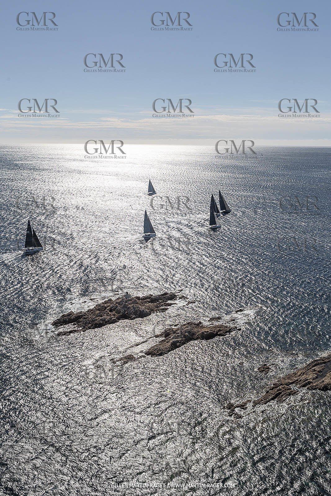 28 09 2022? Saint-Tropez,(FRA,83), Les Voiles de Saint-Tropez 2022 Régate N° 2 poup les modernes, navigation libre pour les grandes goélettes