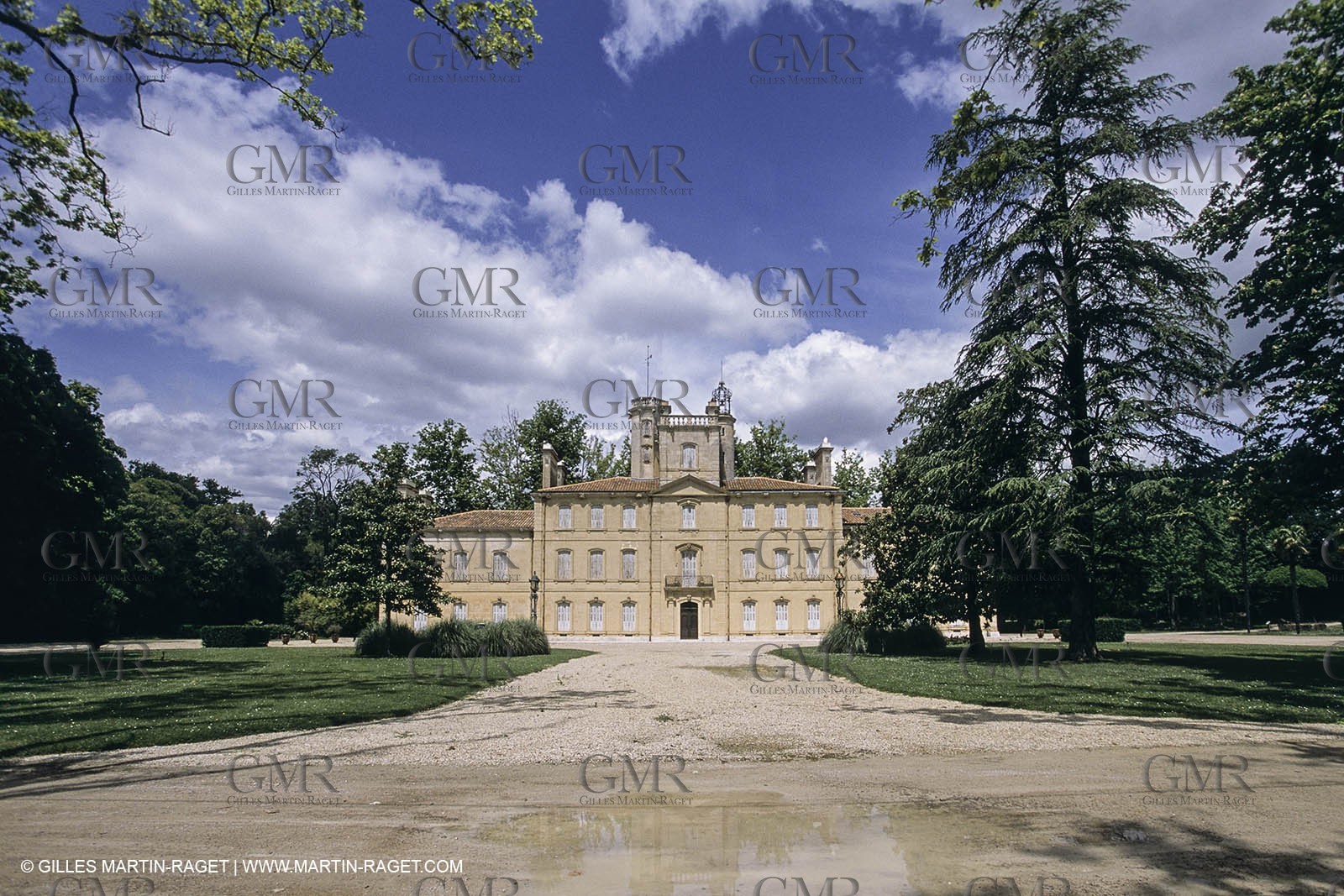 Camargue (FRA) - houses and cants from Camargue