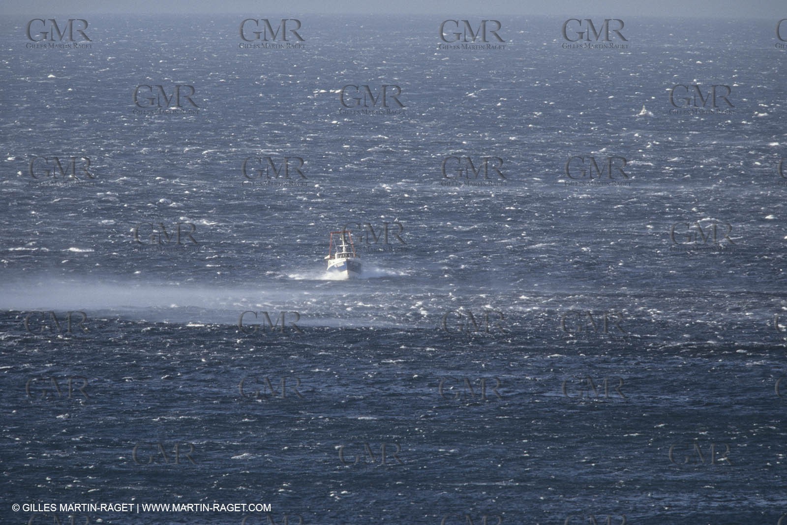 Pêche, barques, pointus, pêcheurs