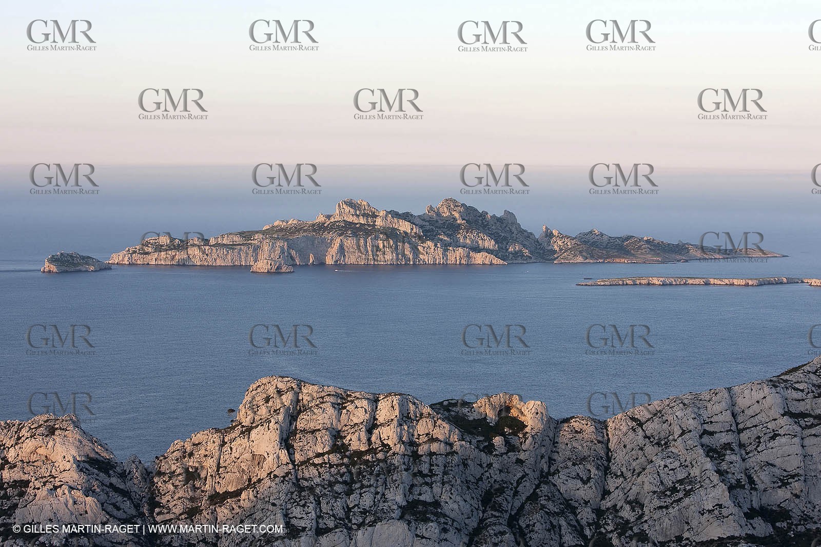 04 04 2009 - Marseille (FRA, 13) - Les Calanques - Sormiou crests and Riou island