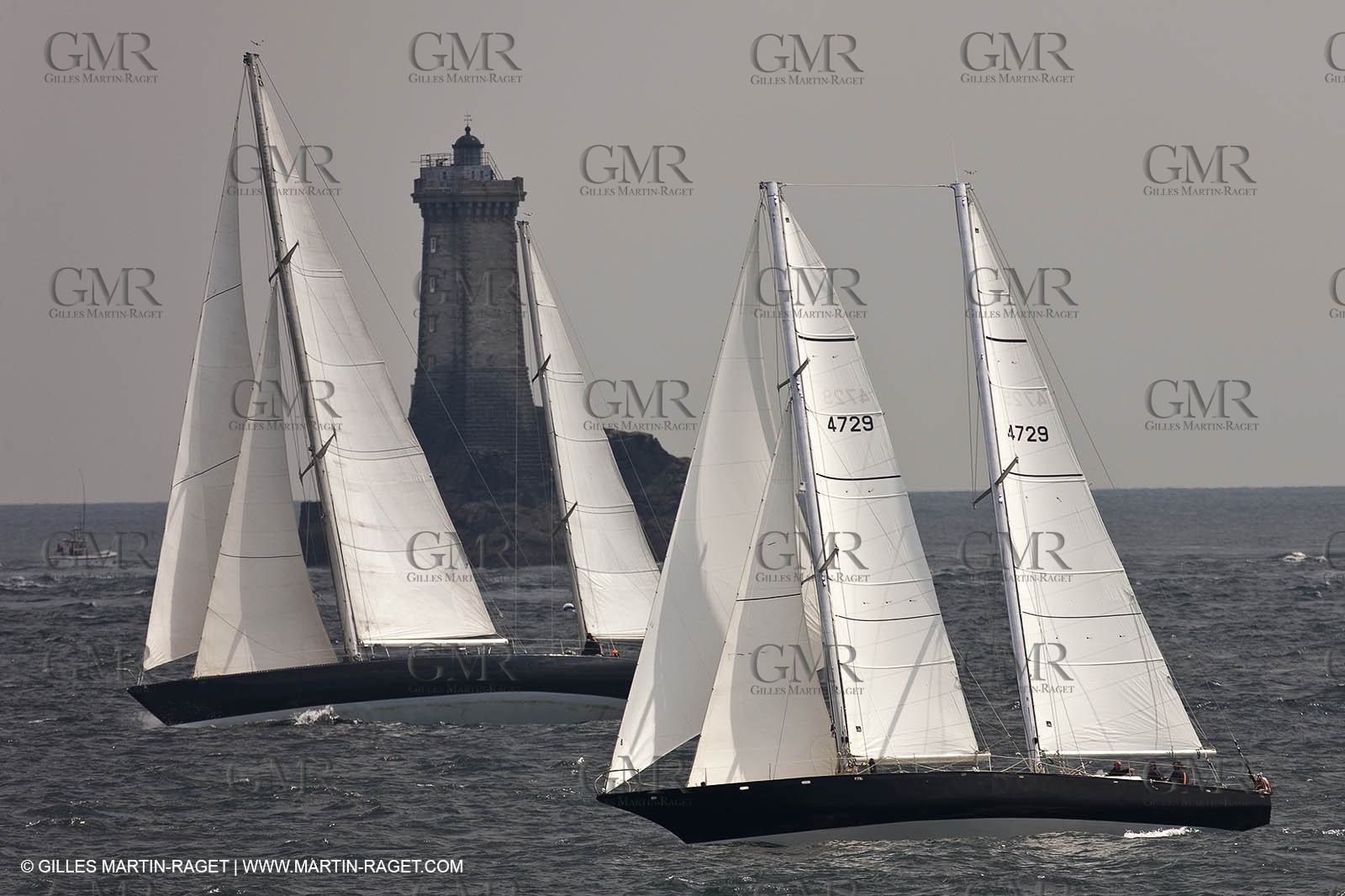 19 05 2010- Sein - (FRA,56)  -  Pen Duick III and Pen Duick VI in the Sein island straight