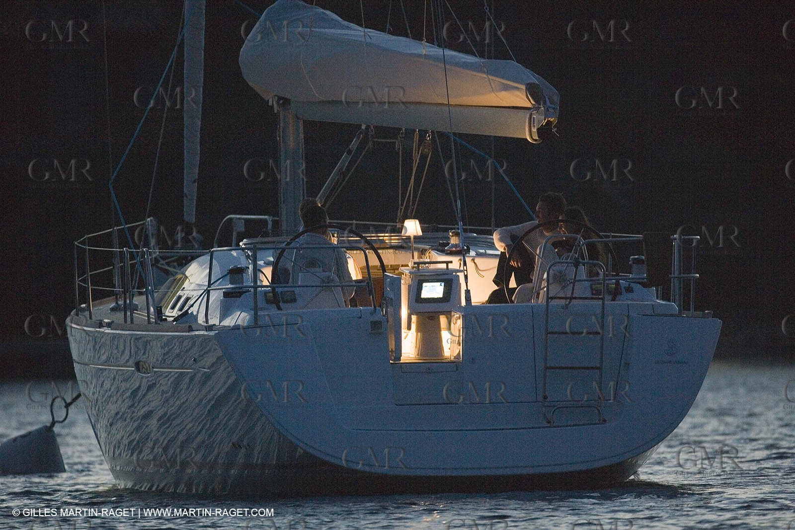 Cruising monohull mooring