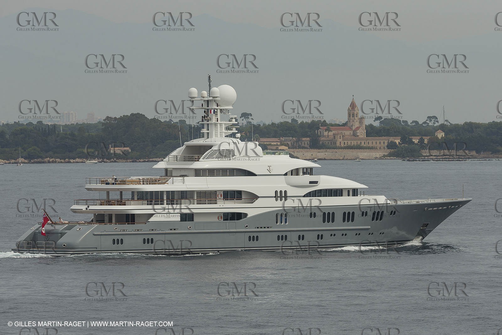 21 09 2014 - Cannes (FRA,83), Motor yacht TV