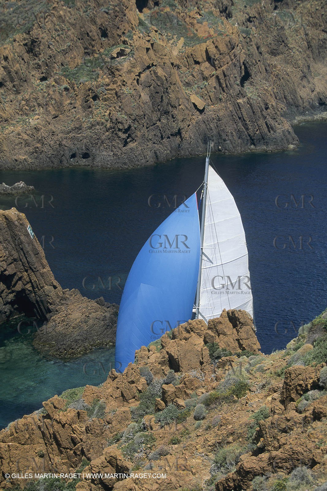 sailing, cruising, multihulls under sails