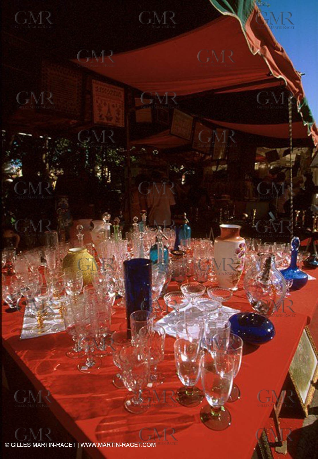 Brocante à l'Isle sur Sorgues