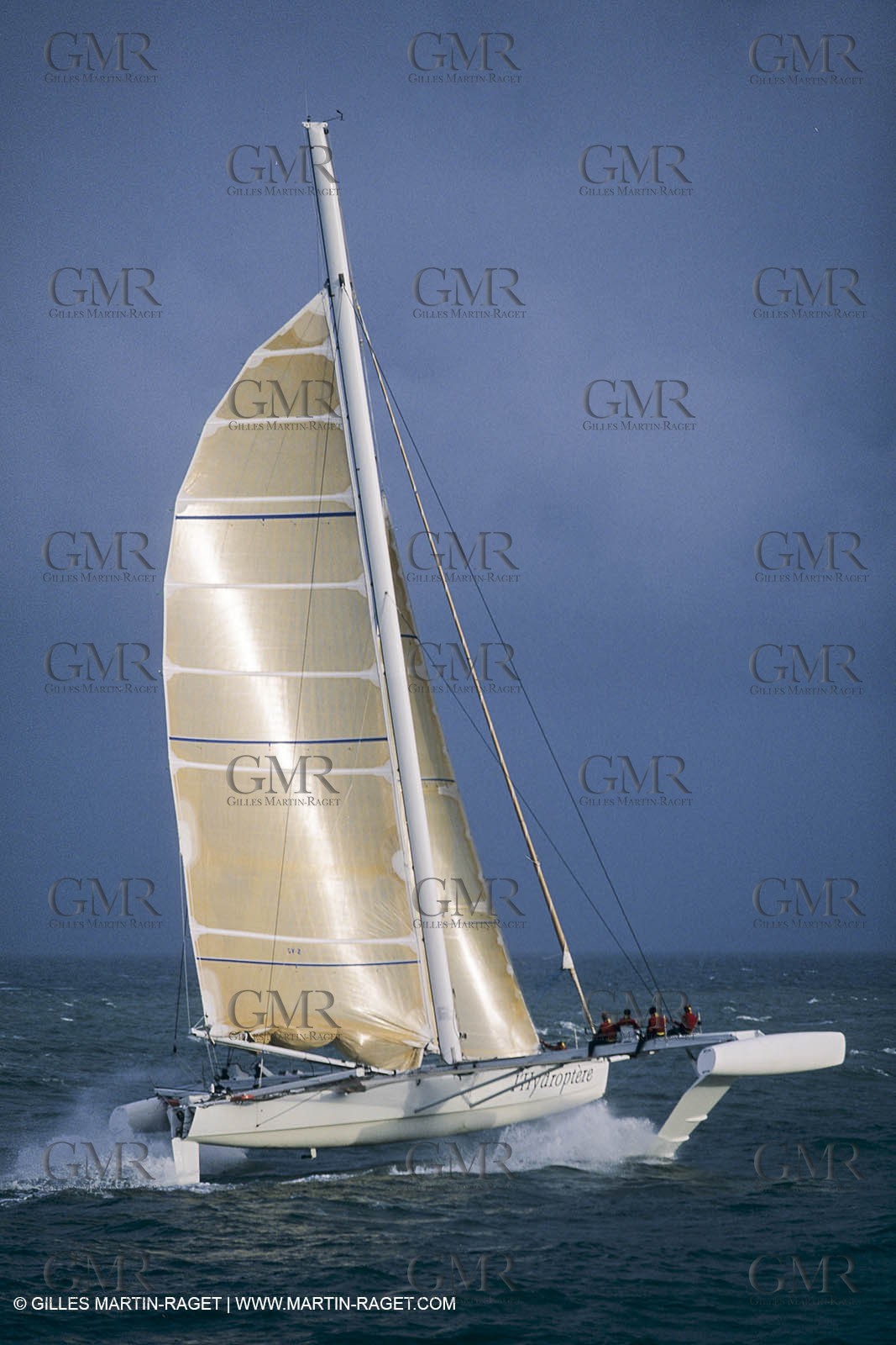 Sailing, Overall speed record attempt, L'Hydroptère