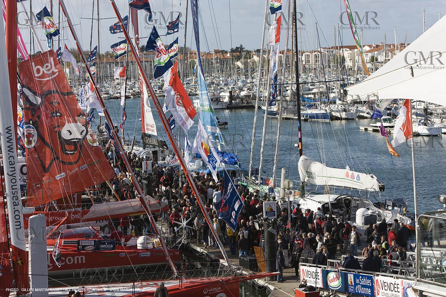 03 11 2008 - Les Sables d'Olonne (FRA,85) - Vendée Globe 2008 - Dockside ambiances