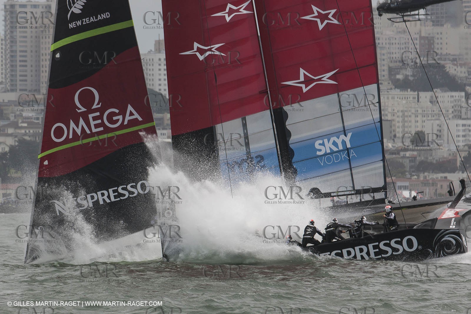 16 08 2013 - San Francisco (USA,CA) - 34th America's Cup - Louis Vuitton Cup - Louis Vuitton Cup Final - Race Day 1 - Race 1