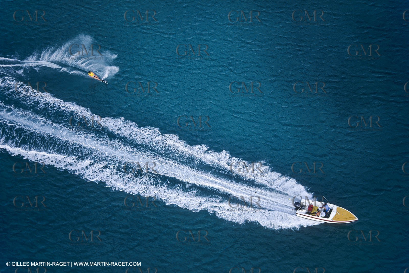 Watersports, waterskiing, ski nautique, wakeboarding,