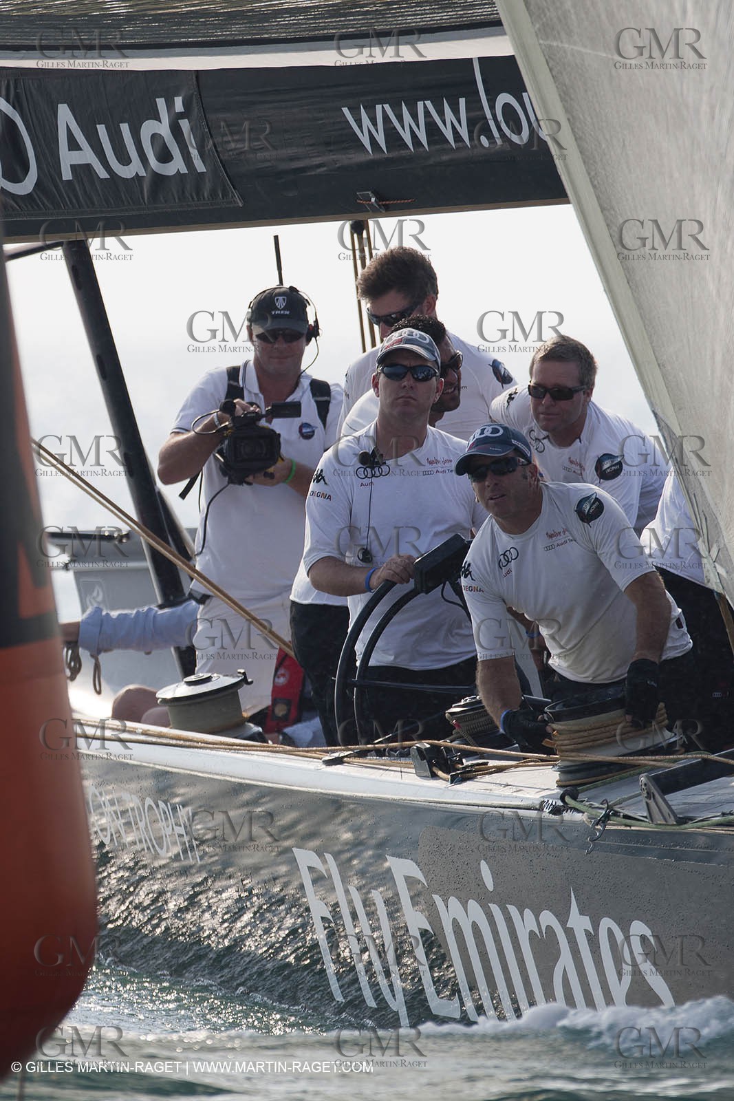 23 11 2010 - Dubai (UAE) - Dubai Louis Vuitton Trophy -  Round 2 - BMW ORACLE Racing Vs Mascalzone Latino