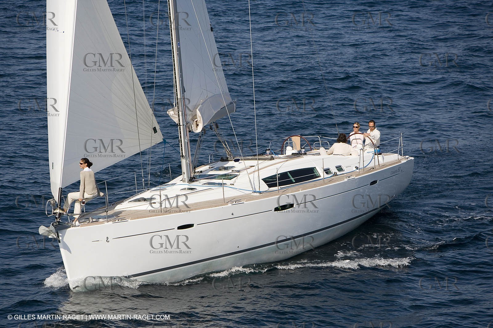 Crusing monohull sailing