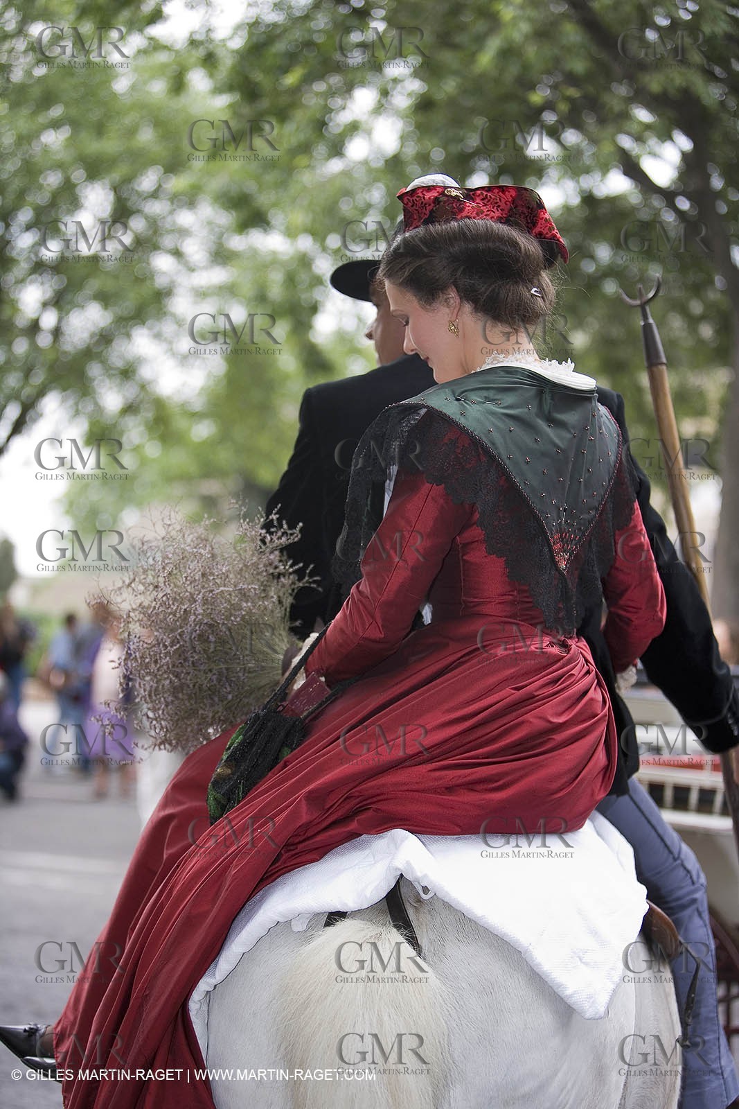 Arlésiennes in costume - Gardians (cow-boys) celebration - Arles