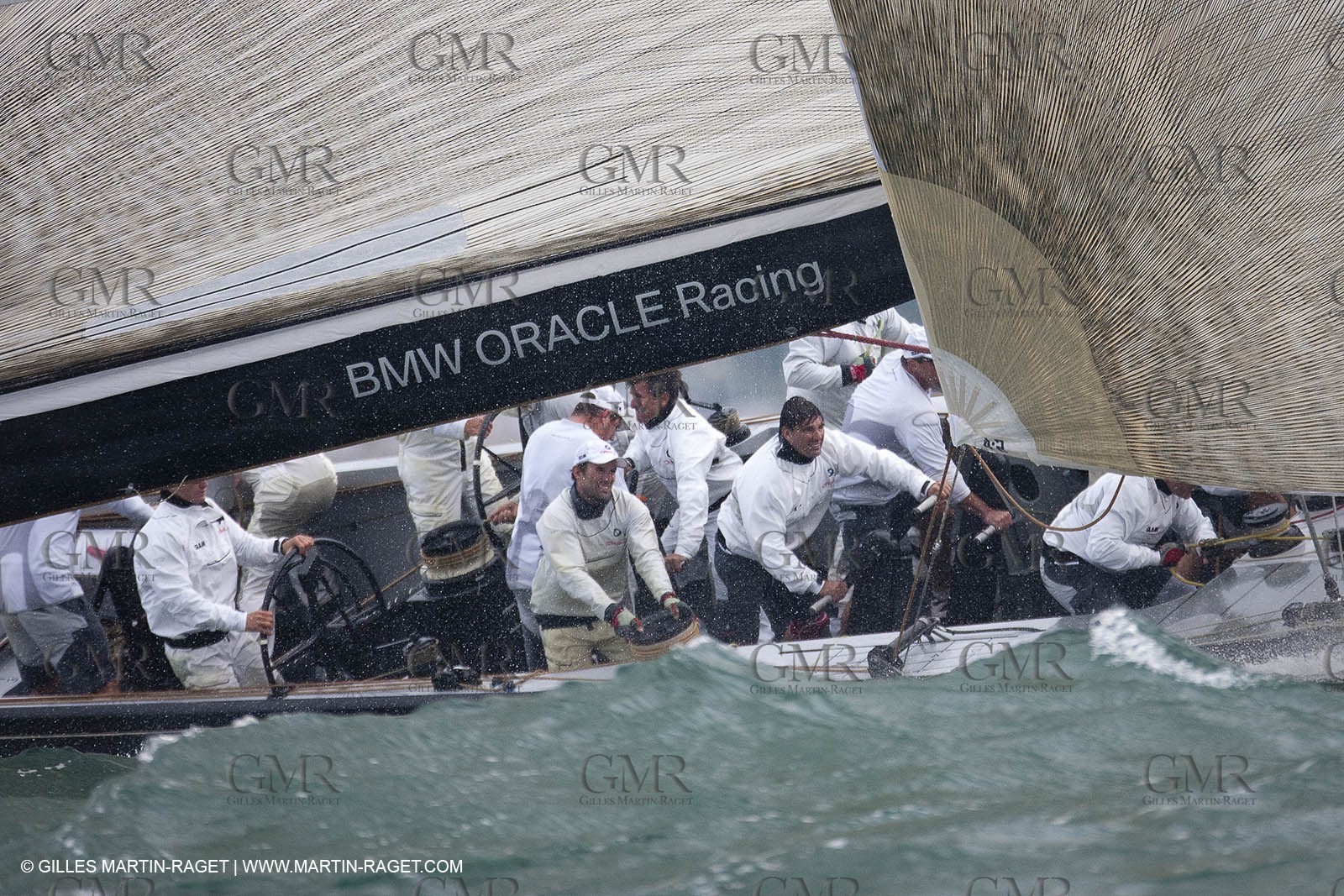 03 08 2010 - Cowes (UK, IOW) - The 1851 Cup -  BMW ORACLE Racing - Day 1.