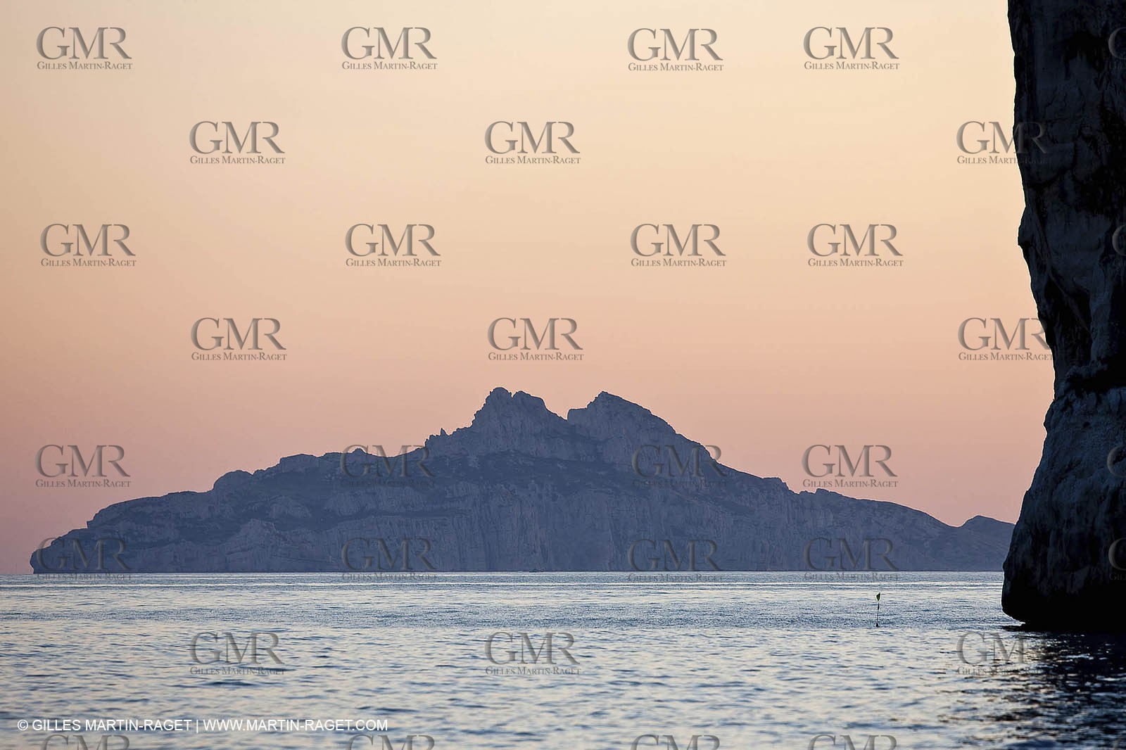 06 05 2009 - Marseille (FRA, 13) - Les Calanques - near Castelviel cliffs bottom