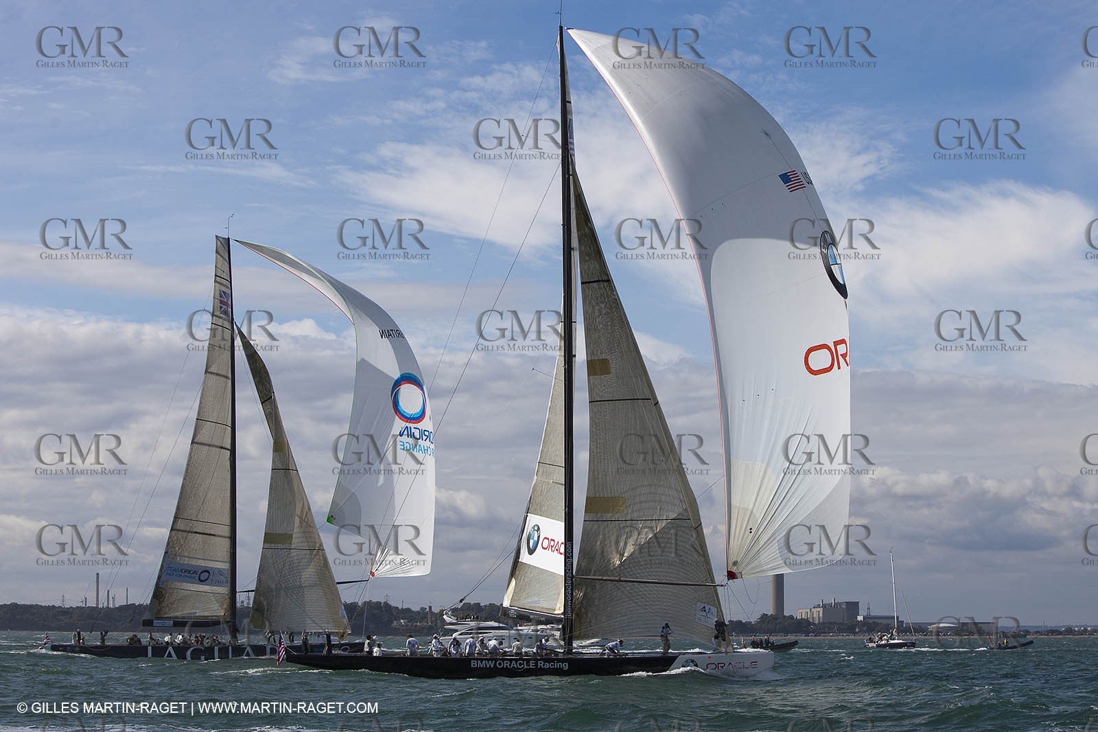 03 08 2010 - Cowes (UK, IOW) - The 1851 Cup -  BMW ORACLE Racing - Day 1.