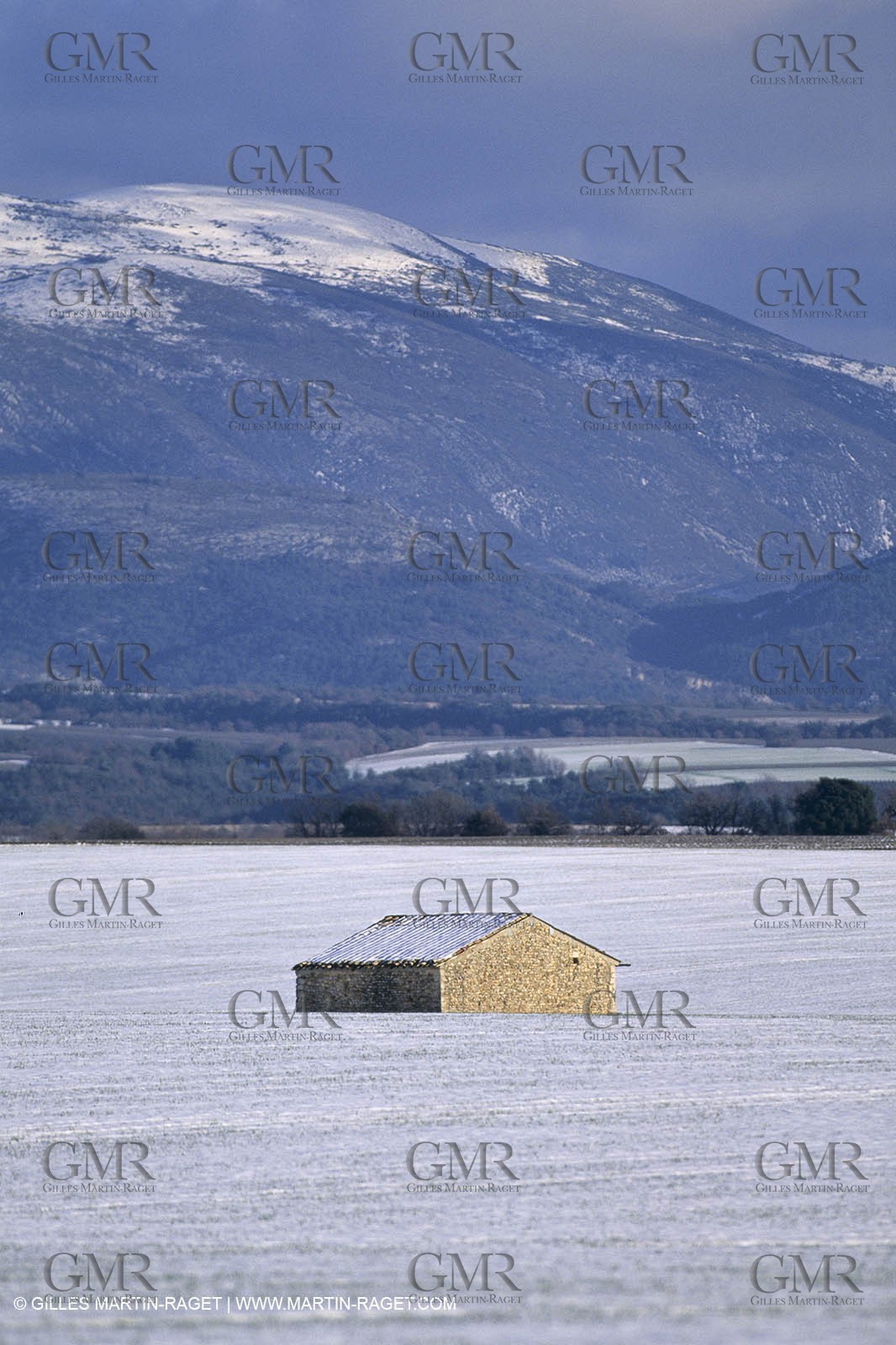 Provence under snow - Higher Provence - Valensole plateau