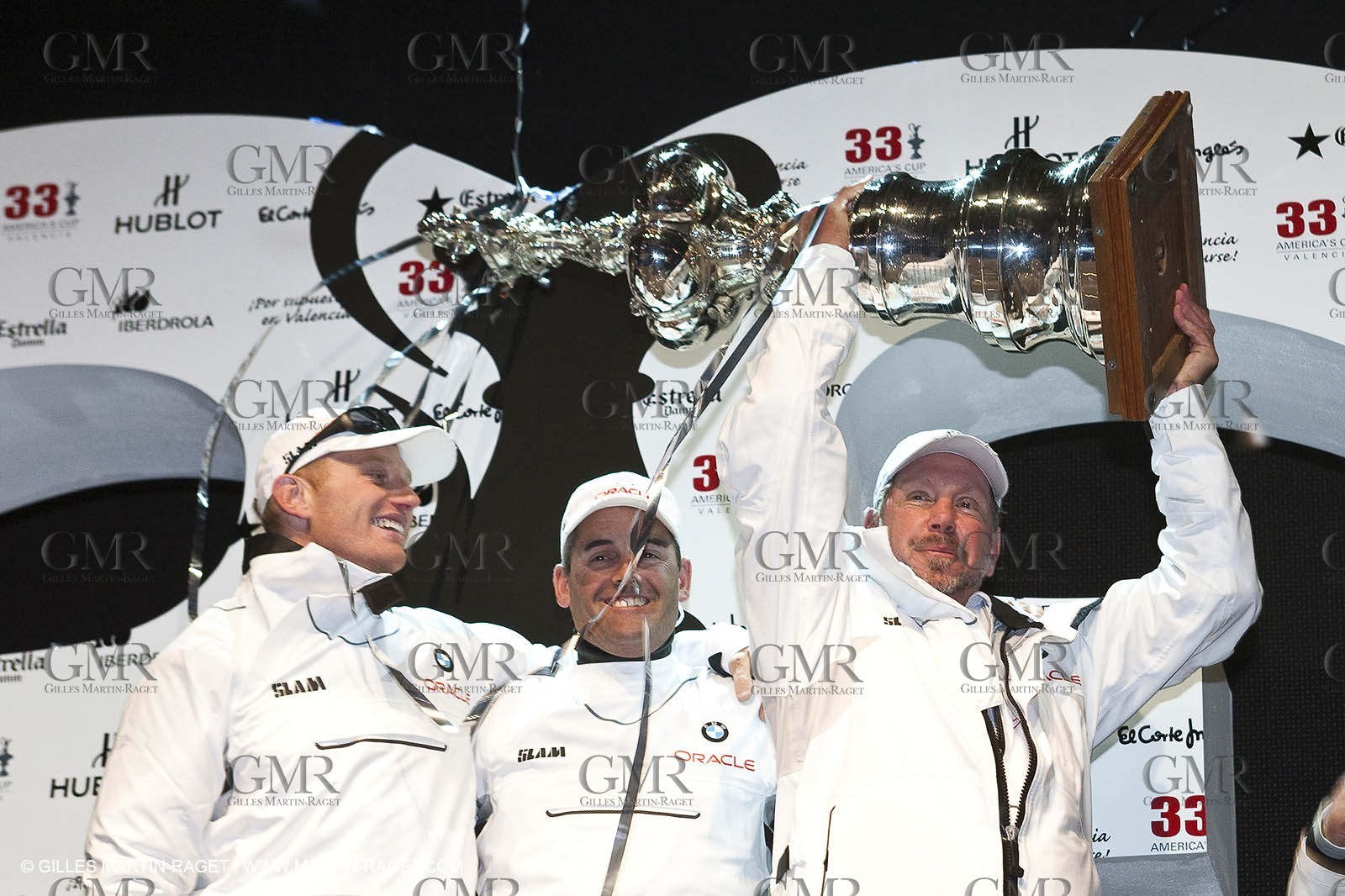 14 02 2010 - Valencia (ESP) - 33rd America's Cup - BMW ORACLE Racing - Race 2 - James Spithill - Russell Coutts - Larry Ellison