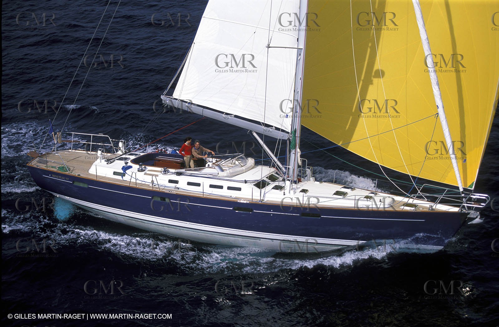 Crusing monohull sailing