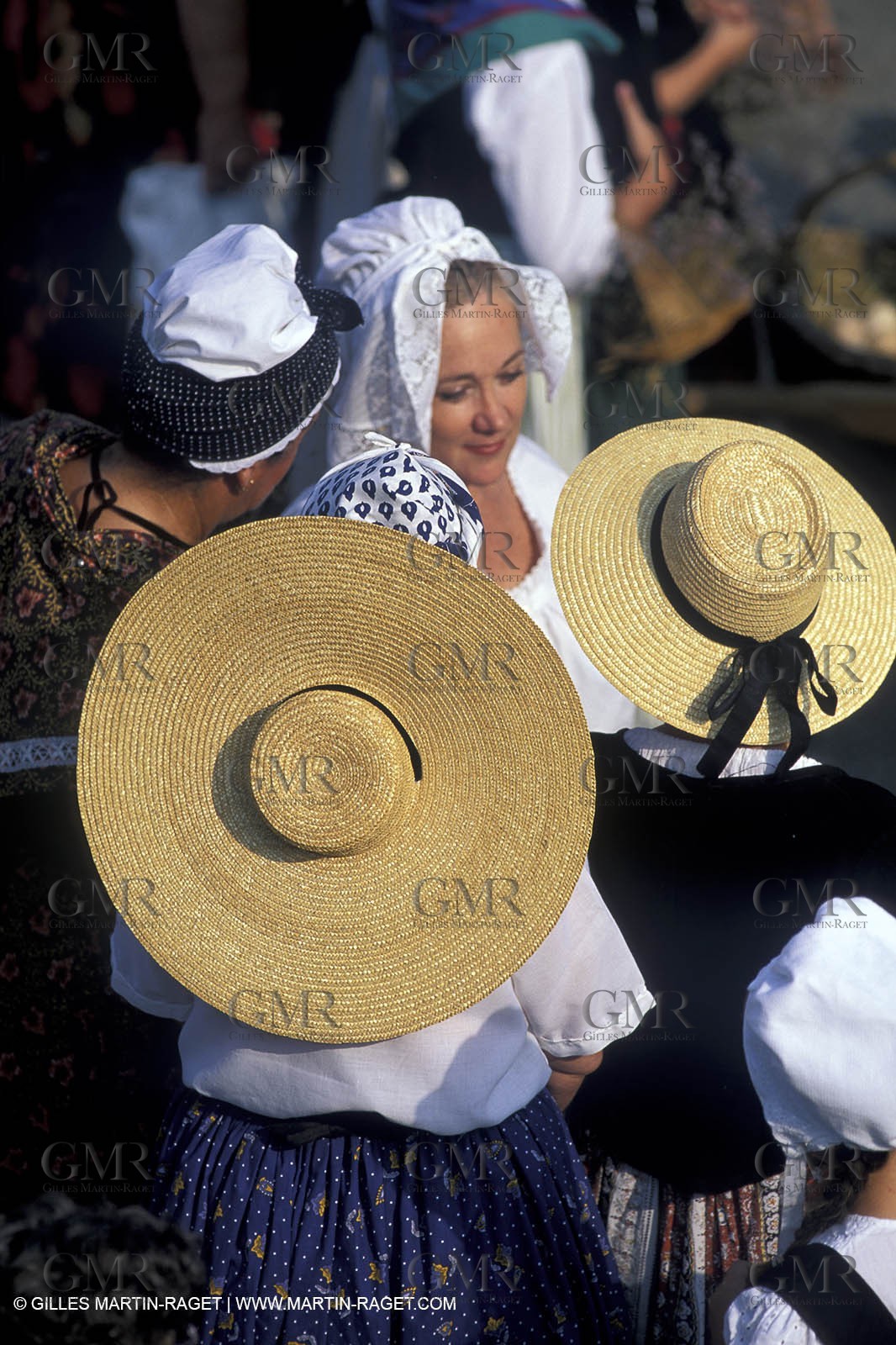 Women of Arles in traditional costume
