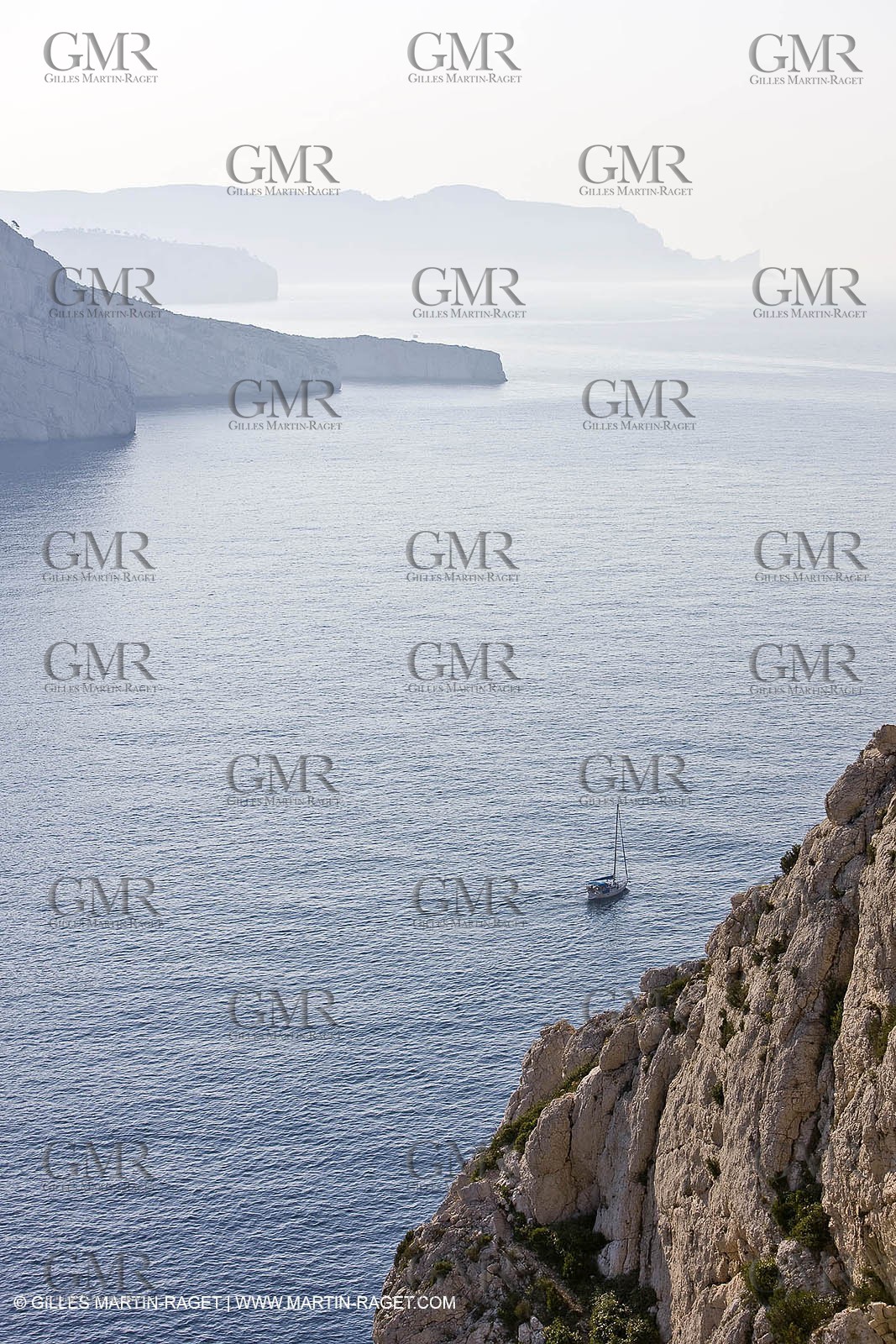 20 06 2008 - Marseille (FRA, 13) - Cruising among the local islands and creeks