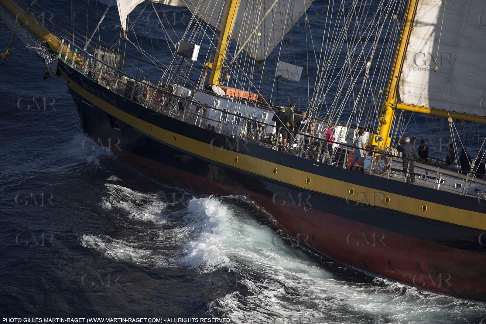 30 09 2013 - Toulon (FRA,83) - Toulon Voiles de Légende - Start towards La Spezia