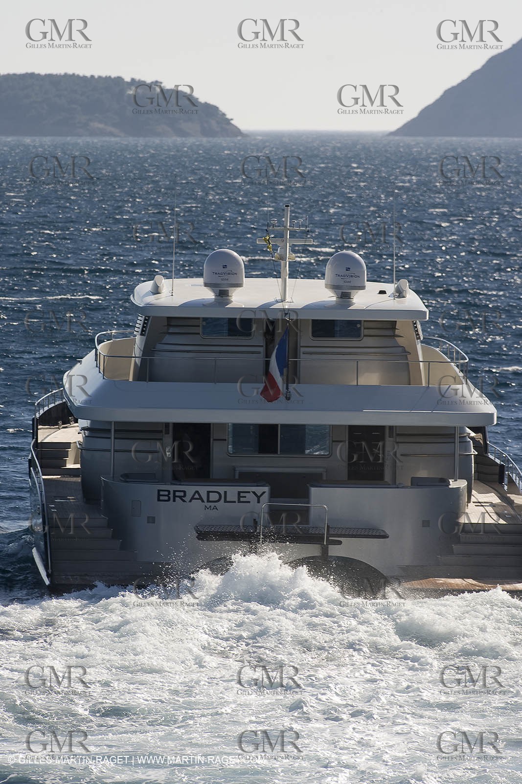 13-07-07 - La Ciotat (FRANCE) - MotorYacht - Chantier H2X