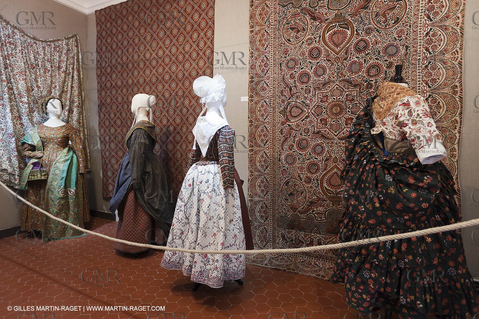 30 06 2011 - Toulon (FRA,83) - Villa Rosemaine - Exposition Indiennes sublimes