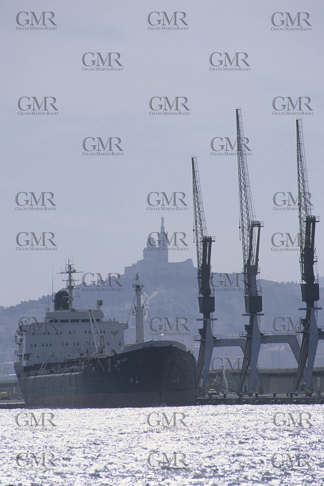 France, Provence, Marseille, Port de commerce, opérations portuaires, métiers de la mer