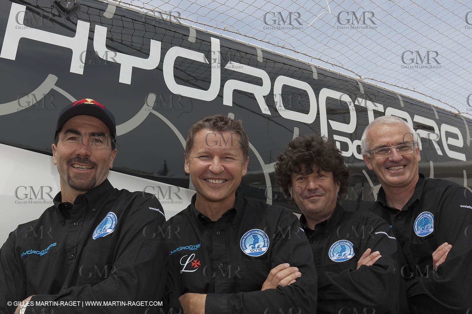 18 04 2012 - La Ciotat (FRA,13) - L'Hydroptère en préparation - Présentation du  nouvel équipage - Luc Alphand, Alain Thébault, Jean Le Cam, Yves Parlier