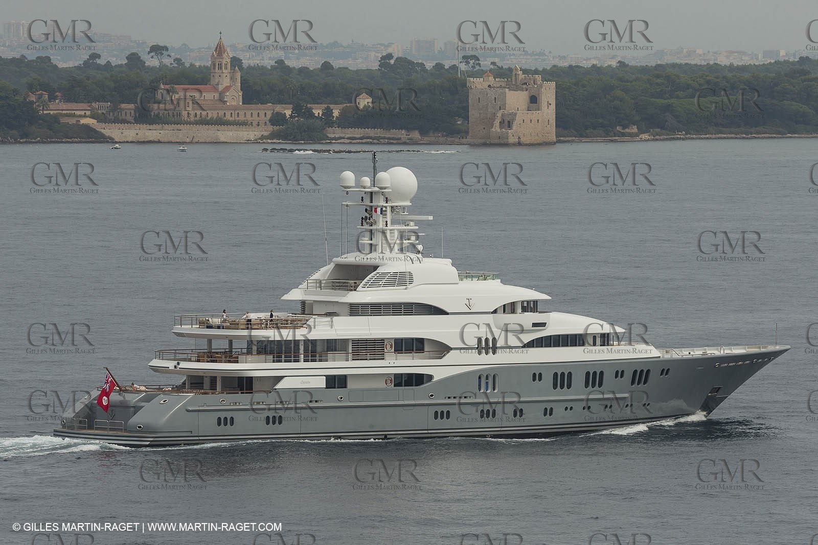 21 09 2014 - Cannes (FRA,83), Motor yacht TV
