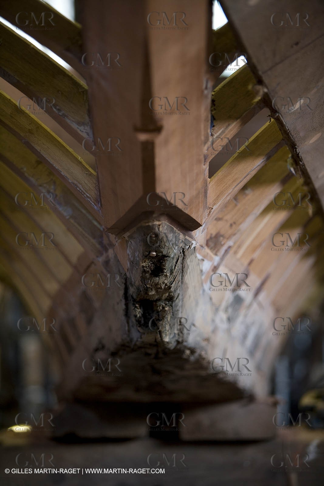 27 11 2007 - La Ciotat (FRA, 13) - Mariska refit at Charpentiers Réunis boatyard